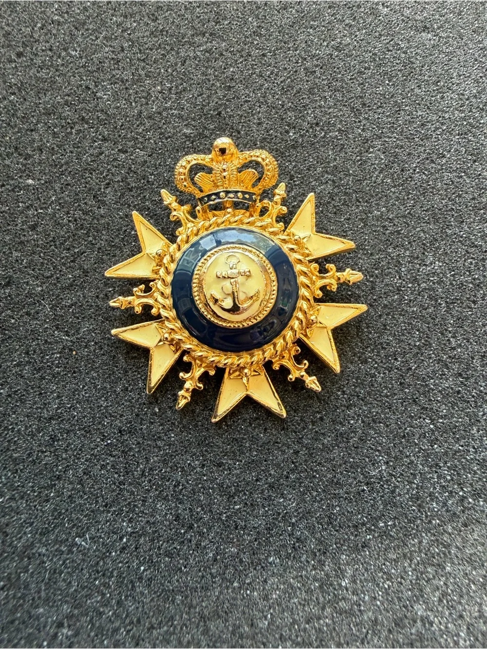 Vintage crowned maltese